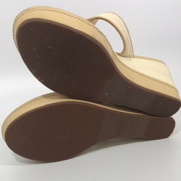 Coach sandals Felicia size 8.5B cream tan gold 3 1/2” heel - Picture 10 of 11